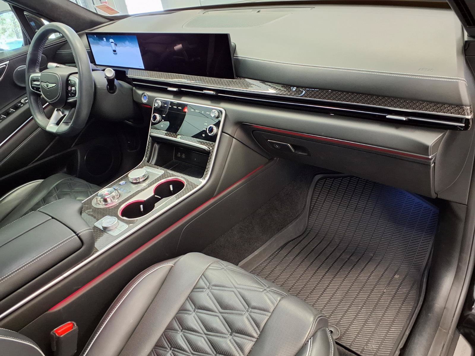 Used 2025 Genesis GV80 3.5T e-SC AWD/4WD image 9
