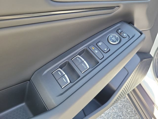 Certified 2025 Honda Accord SE image 9