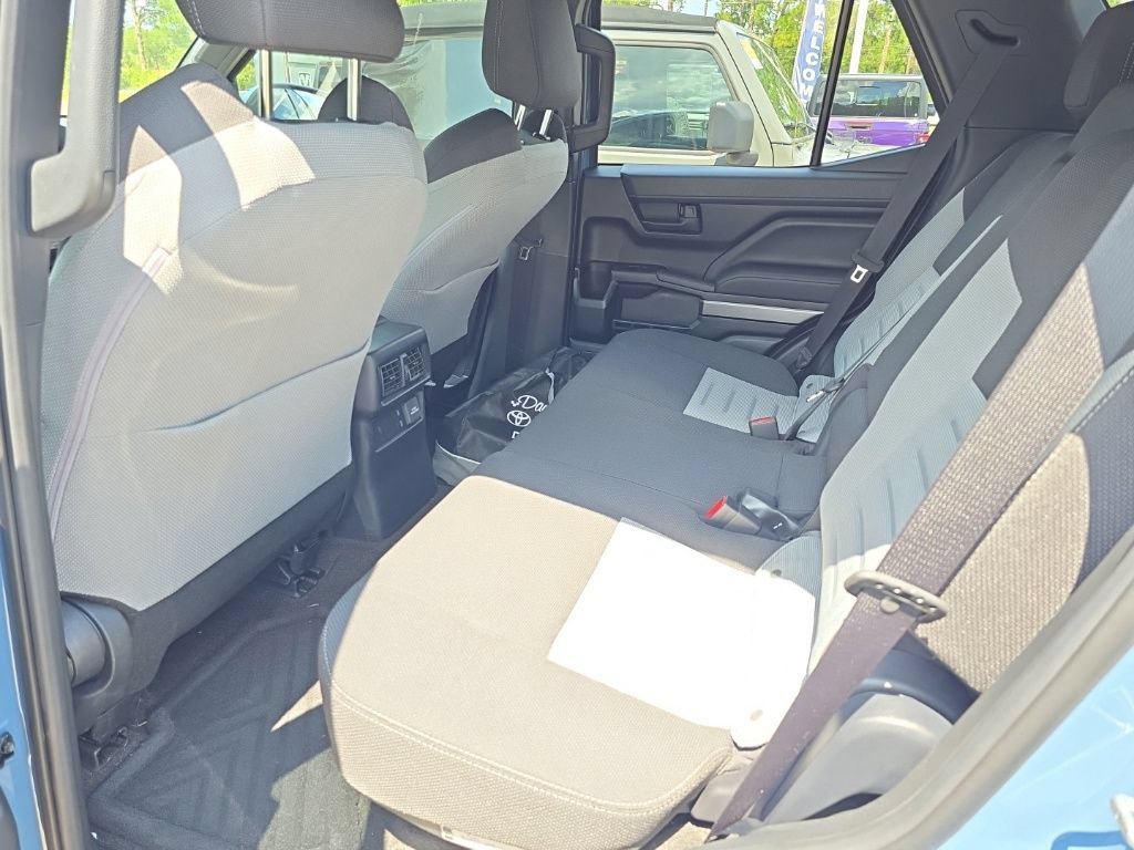 Used 2025 Toyota 4Runner TRD Sport AWD/4WD image 15