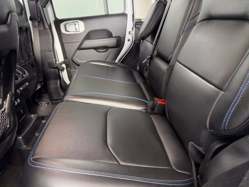 Used 2023 Jeep Wrangler Unlimited Rubicon 4xe AWD/4WD image 25