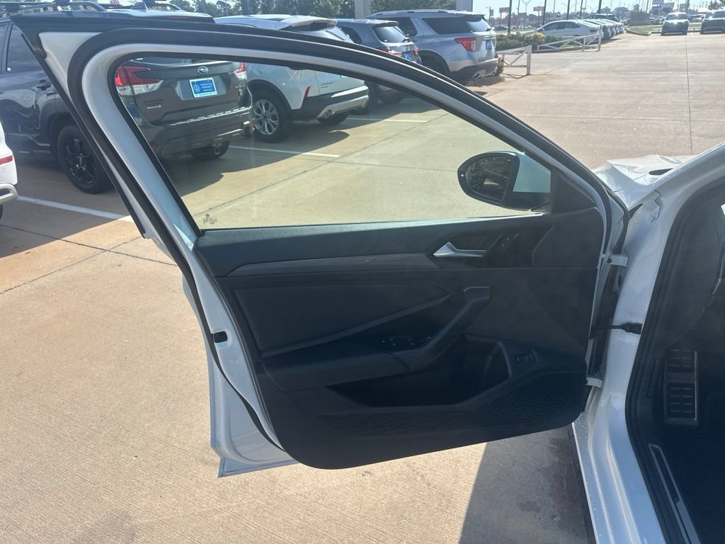 Used 2021 Volkswagen Jetta GLI FWD image 9