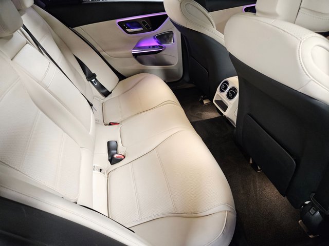 Used 2022 Mercedes-Benz C 300 Sedan image 18