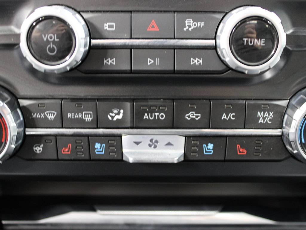 Used 2026 Ford F250 Platinum AWD/4WD image 77