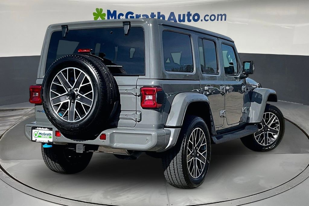 Used 2023 Jeep Wrangler Unlimited Sahara AWD/4WD image 6
