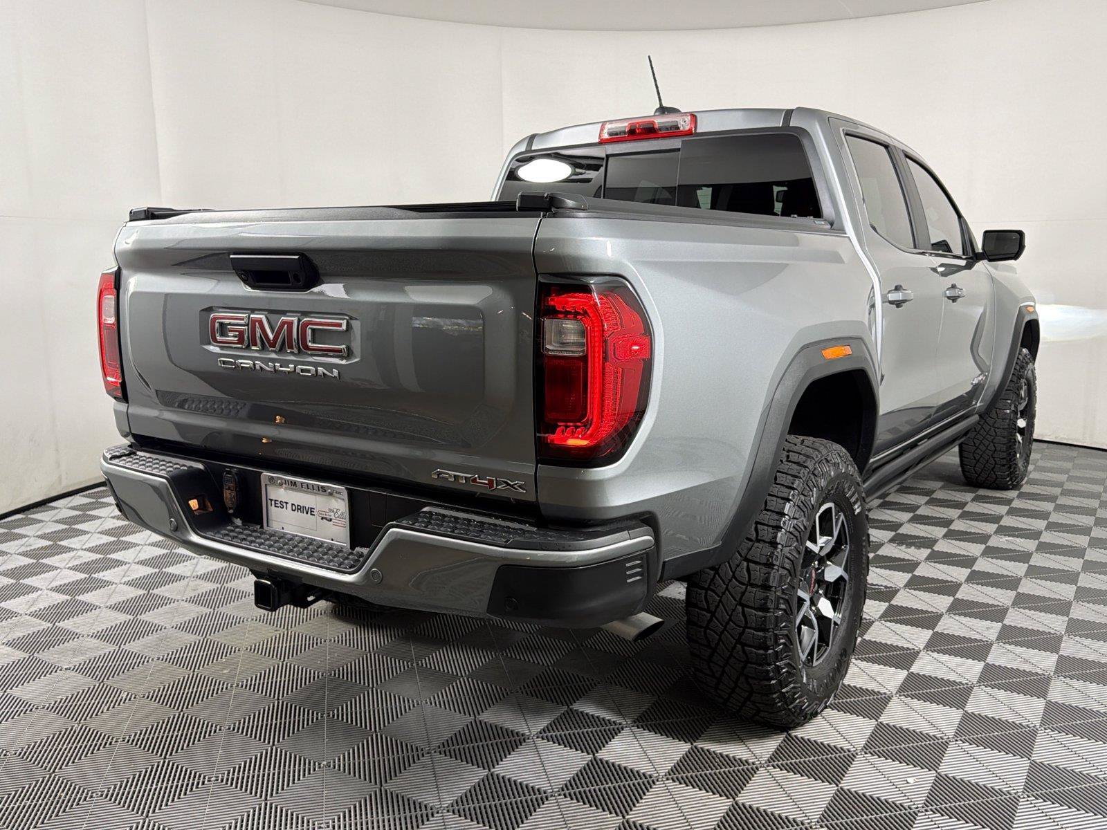 Used 2024 GMC Canyon AT4X AWD/4WD image 6