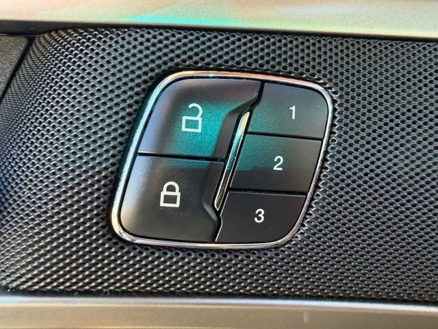 Used 2015 Ford Fusion SE w/ Equipment Group 202A image 34