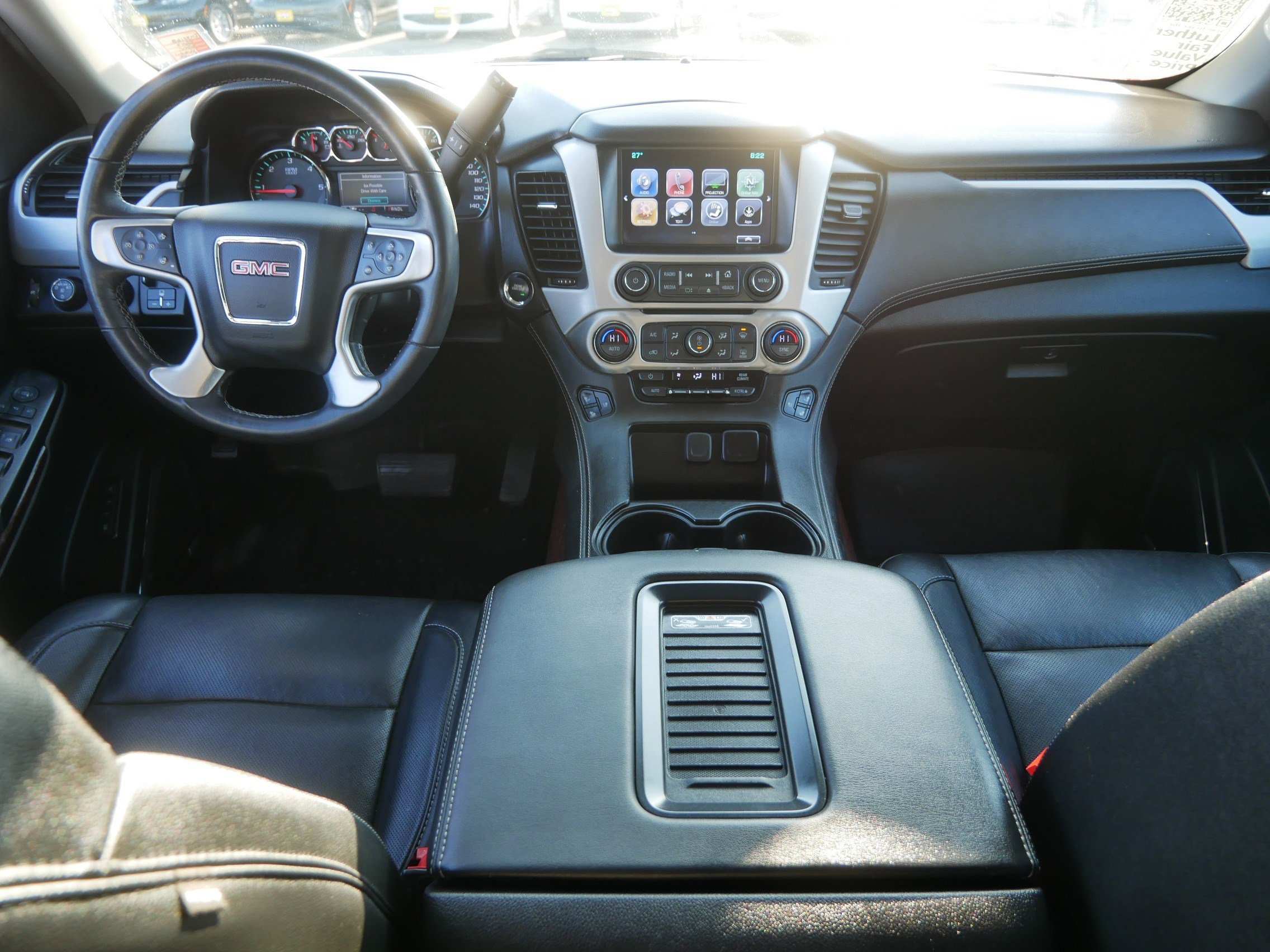 Used 2017 GMC Yukon SLT w/ HD Trailering Package image 10