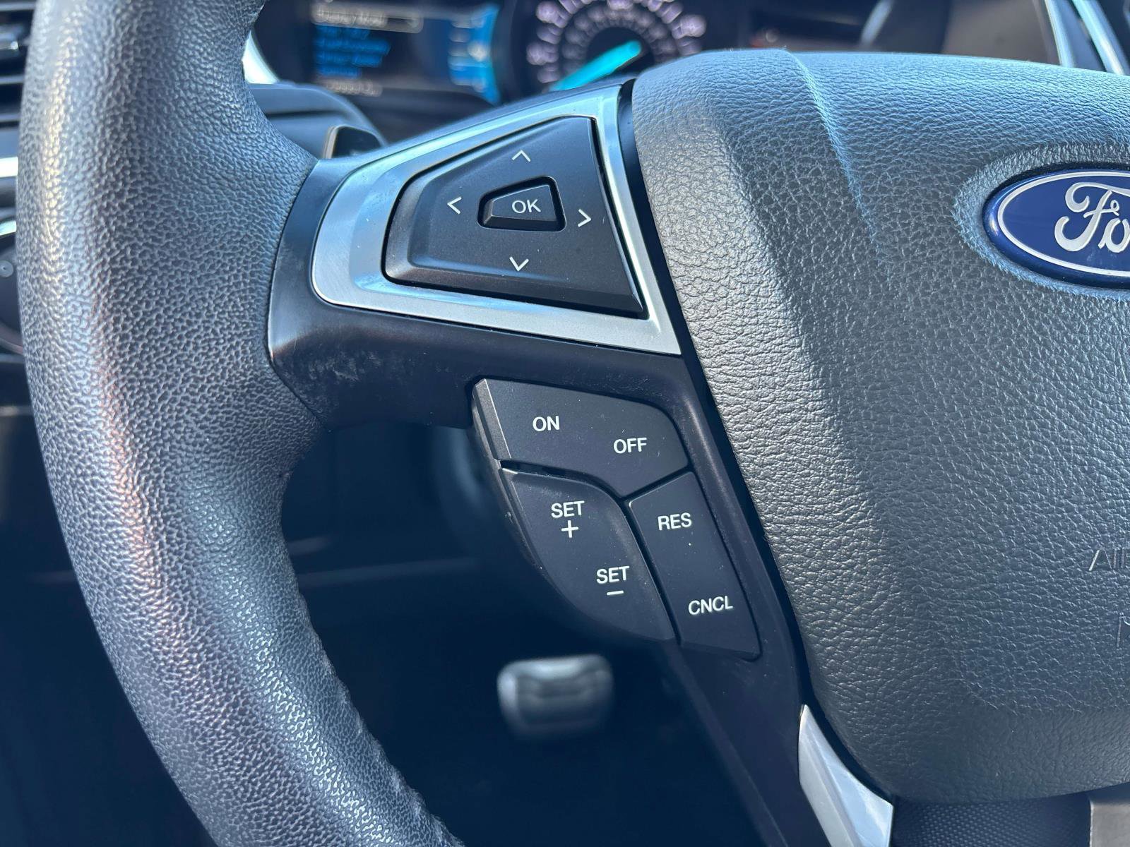 Used 2018 Ford Edge Sport w/ Technology Package image 27