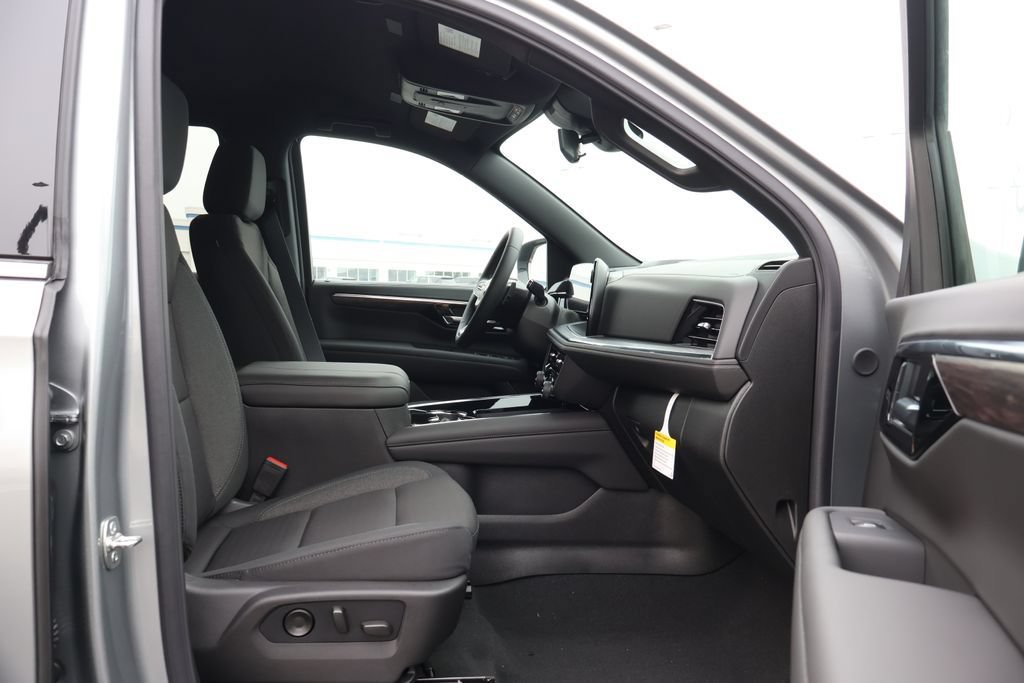 New 2026 Chevrolet Tahoe LS w/ Max Trailering Package AWD/4WD image 43
