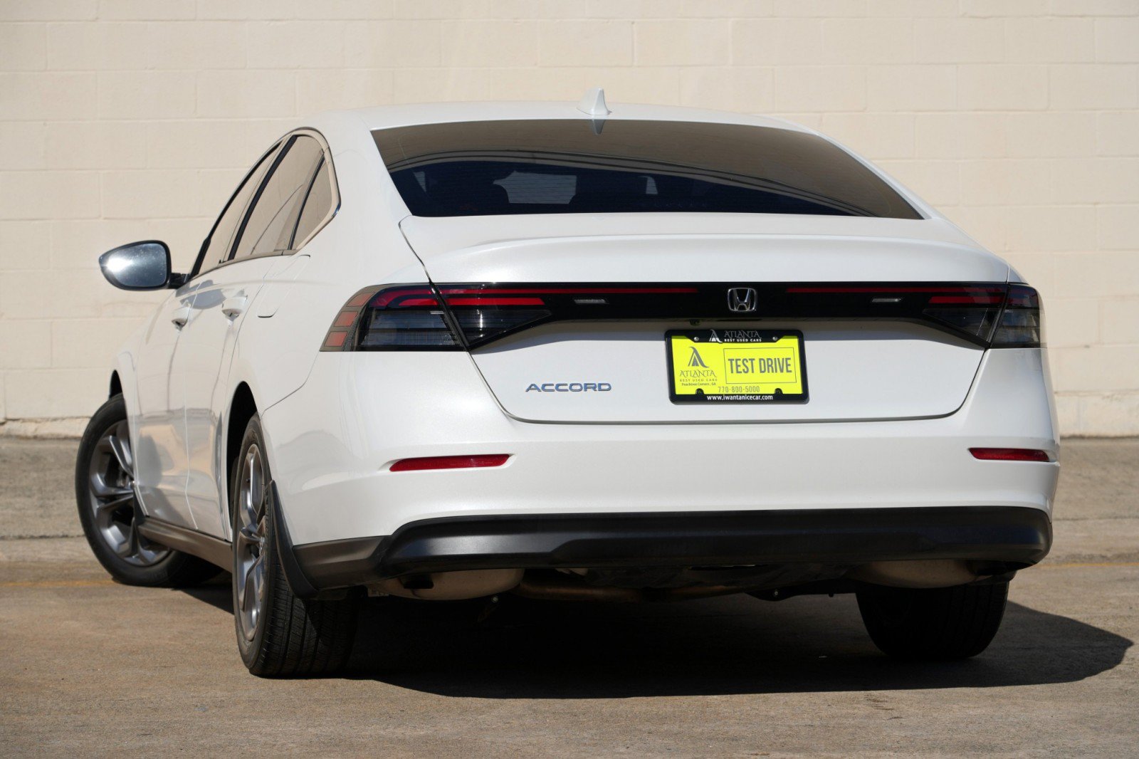 Used 2023 Honda Accord EX image 5