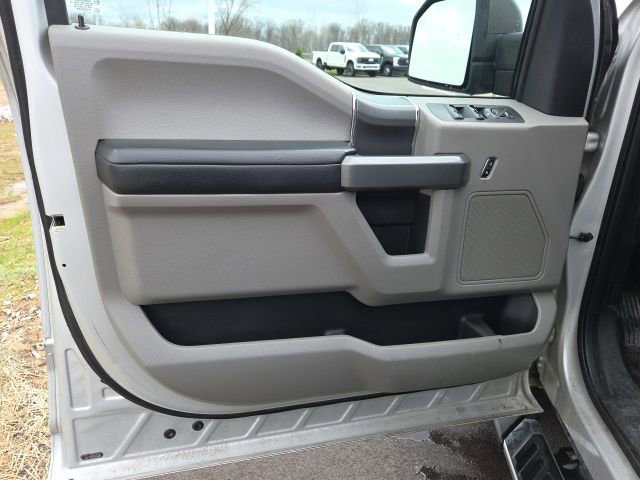 Used 2017 Ford F150 XLT w/ Equipment Group 302A Luxury image 23