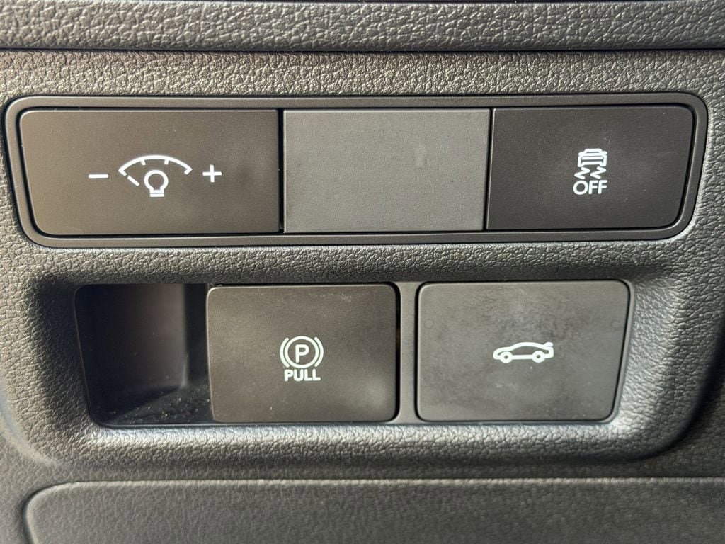 Used 2025 Hyundai Sonata SEL FWD image 24