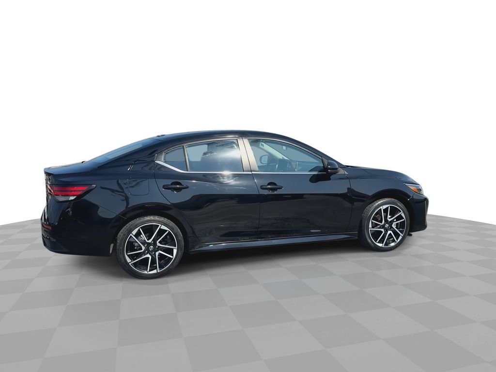 Used 2025 Nissan Sentra SR FWD image 44