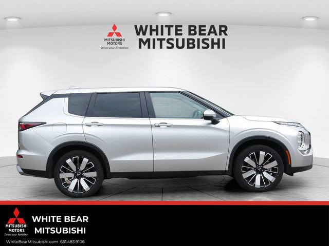 Used 2025 Mitsubishi Outlander SE AWD/4WD image 6