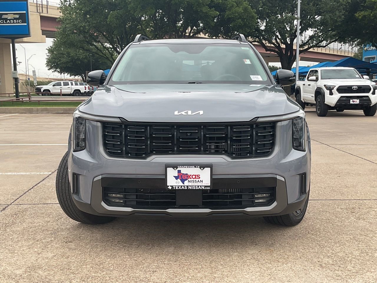 Used 2024 Kia Sorento SX AWD/4WD image 3