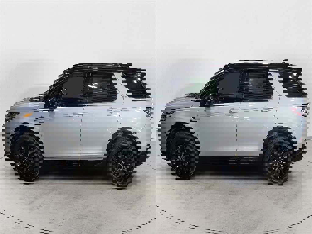 New 2025 Land Rover Discovery Sport Dynamic SE image 2