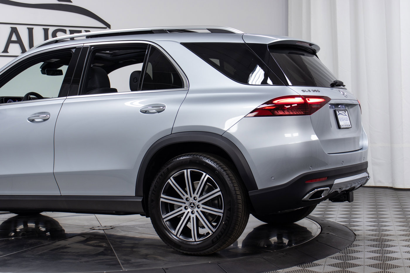 Used 2025 Mercedes-Benz GLE 350 4MATIC image 30