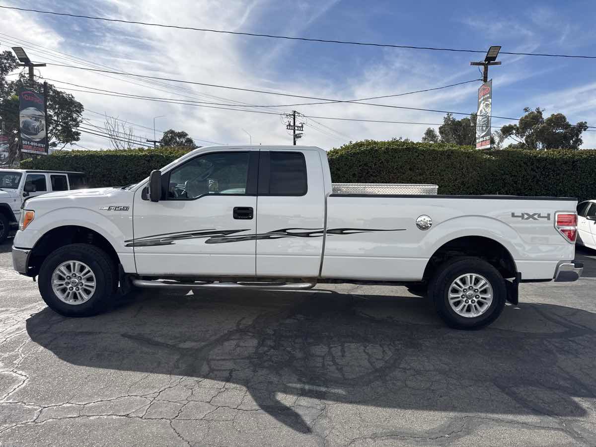 Used 2013 Ford F150 XLT w/ Mid Equipment Group AWD/4WD image 4