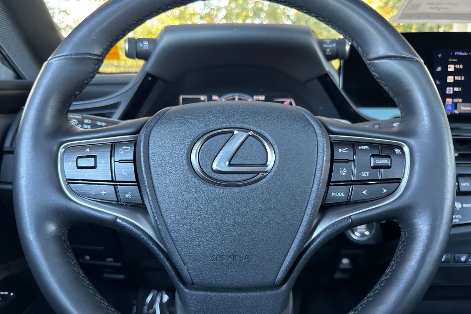 Used 2024 Lexus ES 350 w/ Premium Package FWD image 26