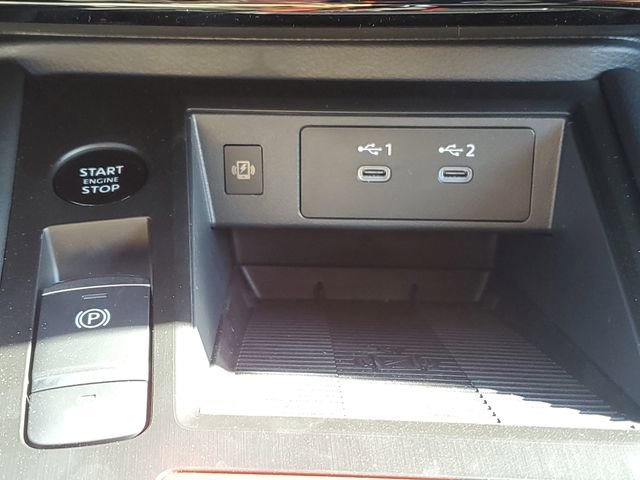 New 2026 Nissan Kicks SR w/ Cold Weather Package image 21