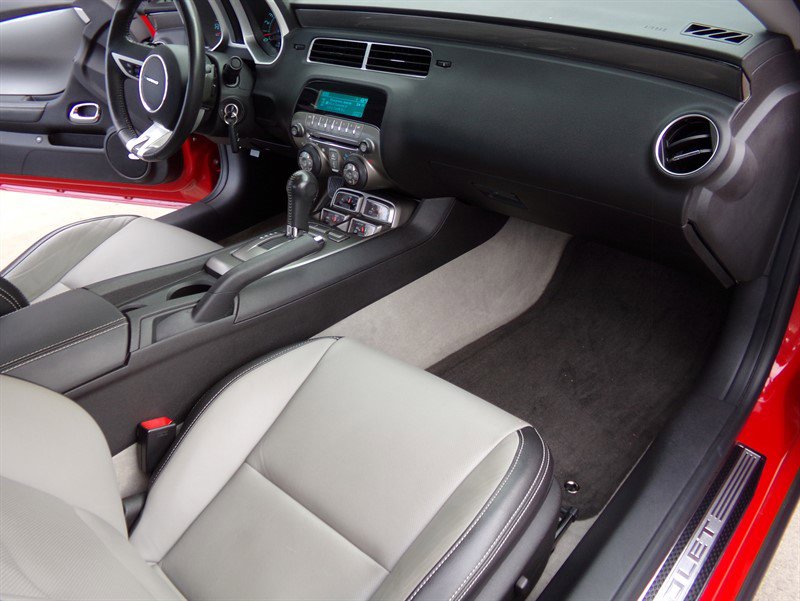 Used 2010 Chevrolet Camaro SS w/ RS Package image 27