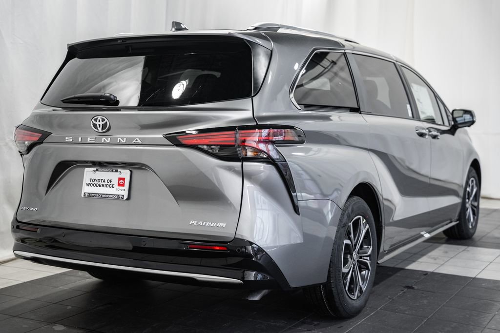 New 2026 Toyota Sienna Platinum image 4