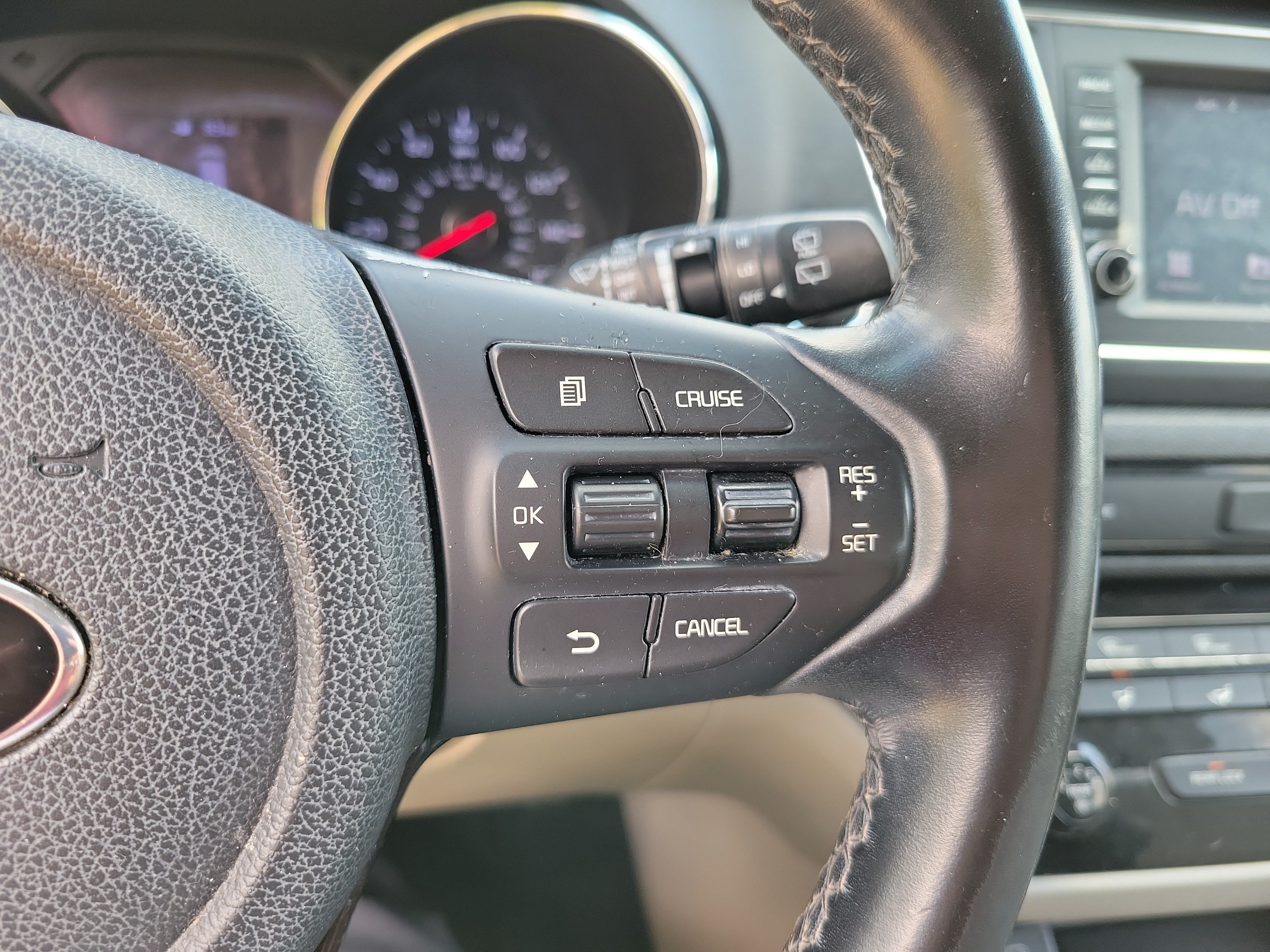 Used 2020 Kia Sedona EX FWD image 15