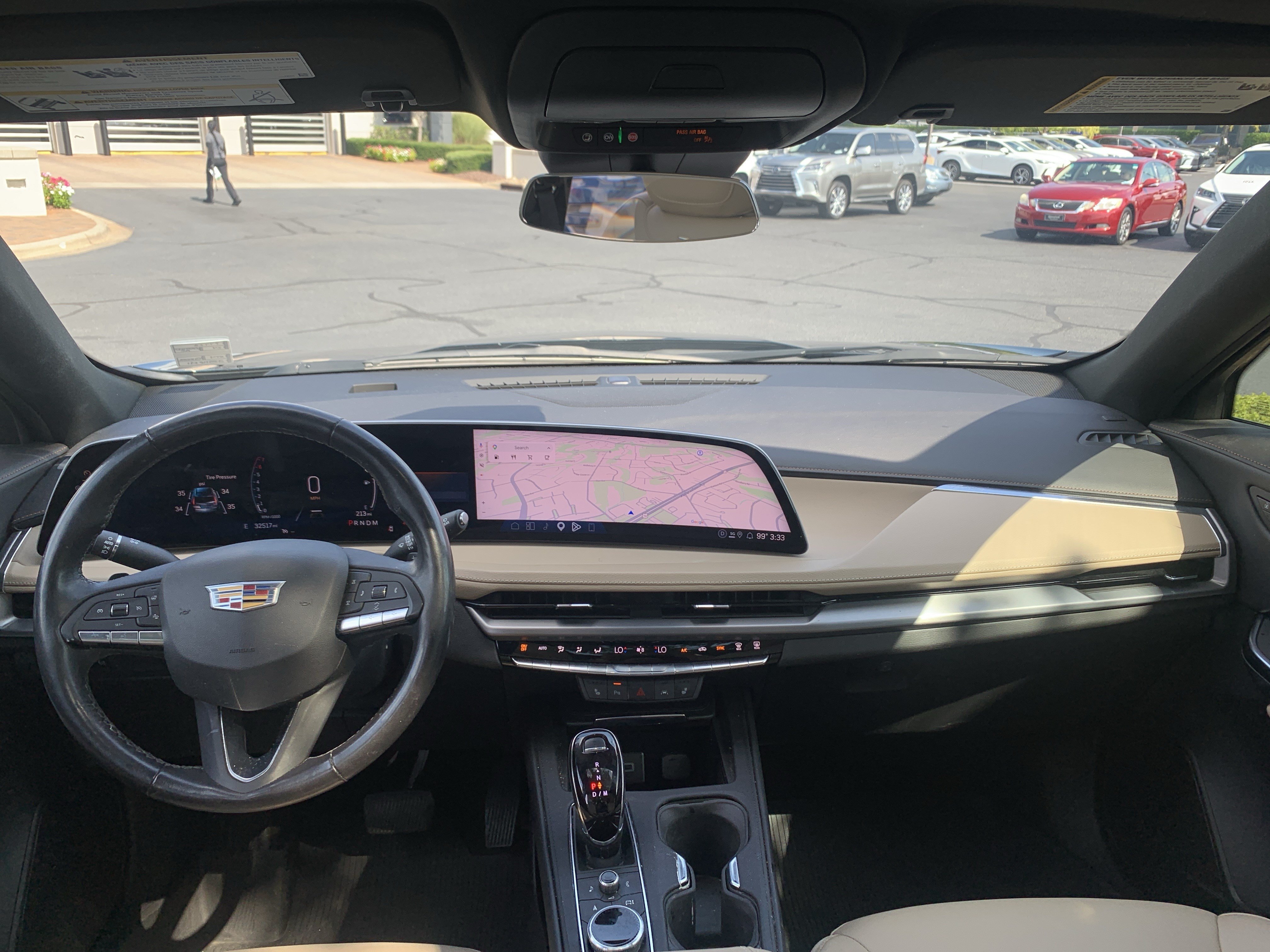 Used 2024 Cadillac XT4 Luxury w/ Cold Weather Package FWD image 30