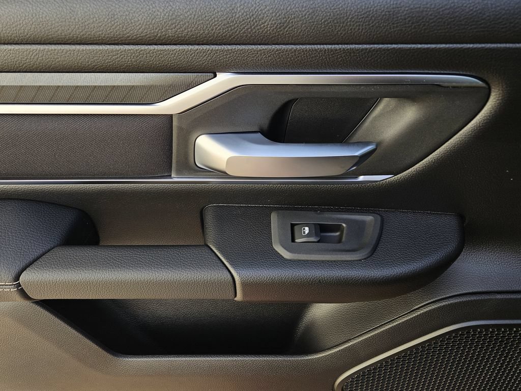 New 2026 RAM 1500 Big Horn AWD/4WD image 11