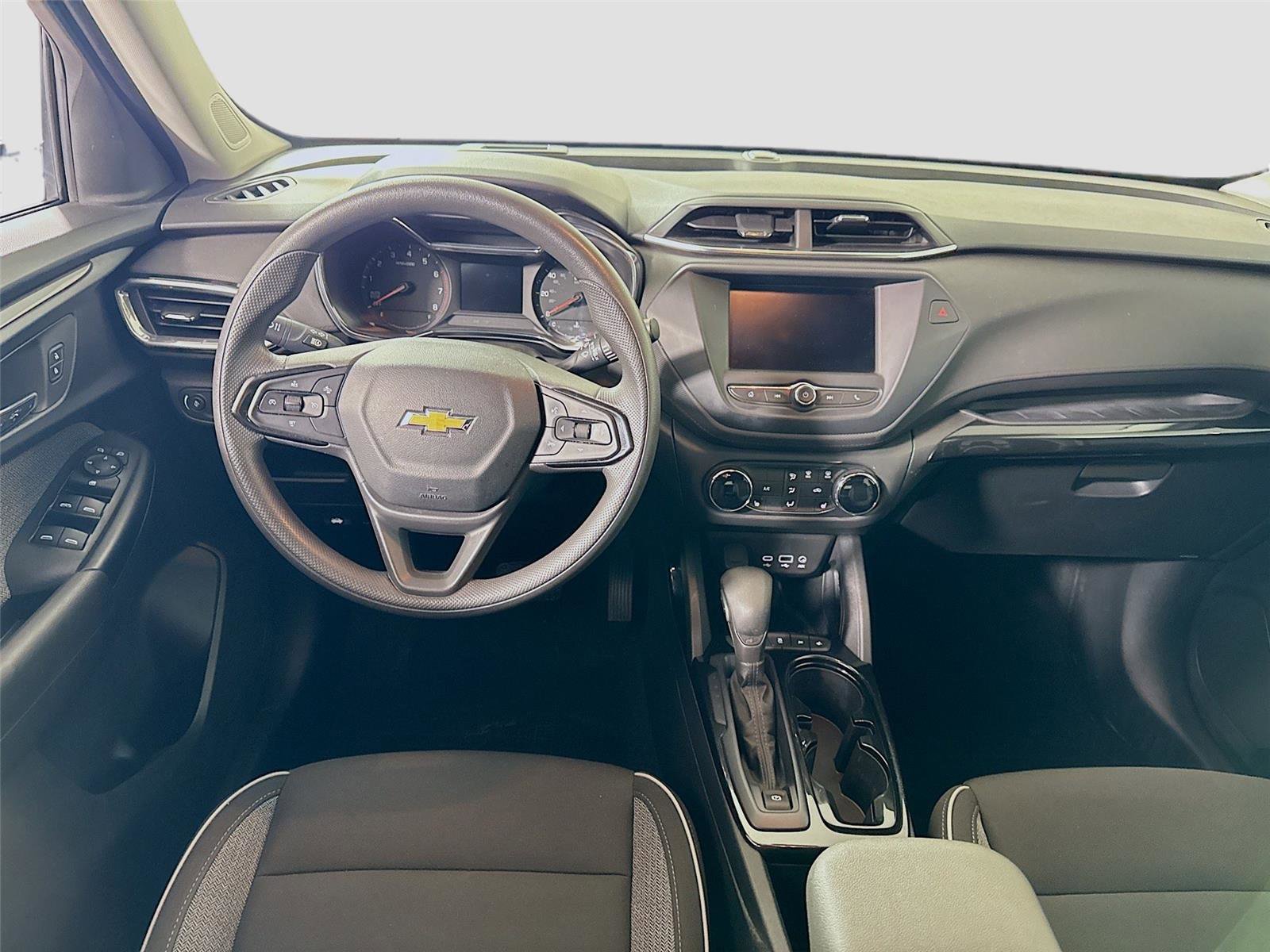 Certified 2022 Chevrolet TrailBlazer LT image 2