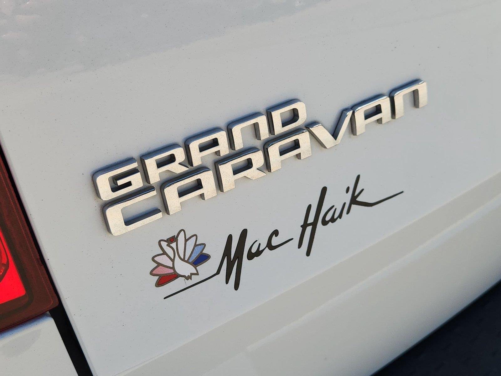 Used 2018 Dodge Grand Caravan SE FWD image 27