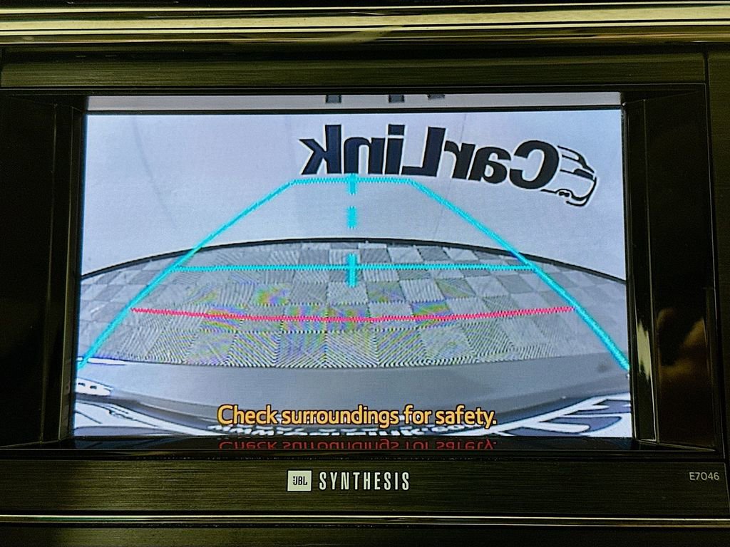 Used 2013 Toyota Avalon Limited image 17