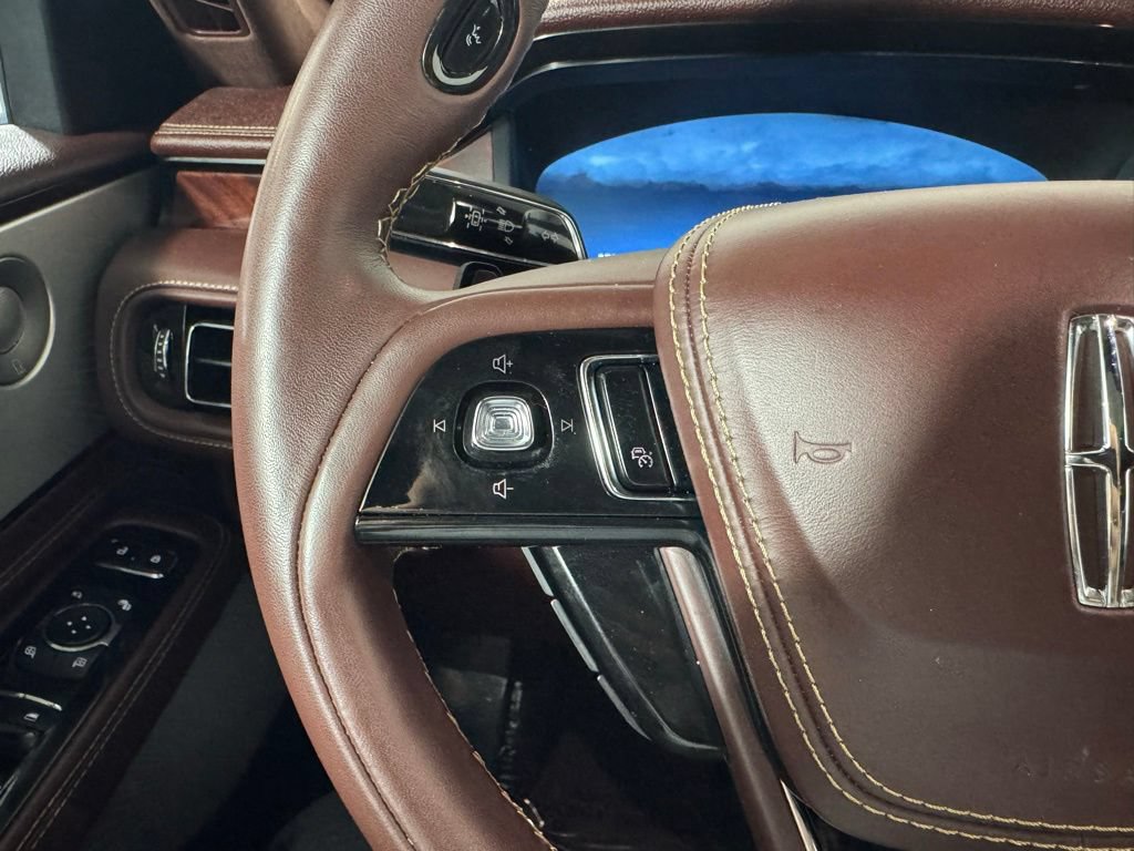 Certified 2023 Lincoln Aviator Black Label w/ Dynamic Handling Package AWD/4WD image 25