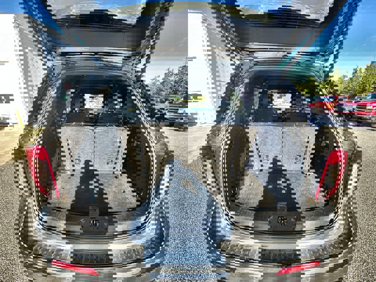 Used 2023 Ford Explorer ST-Line w/ Class IV Trailer Tow Package image 26