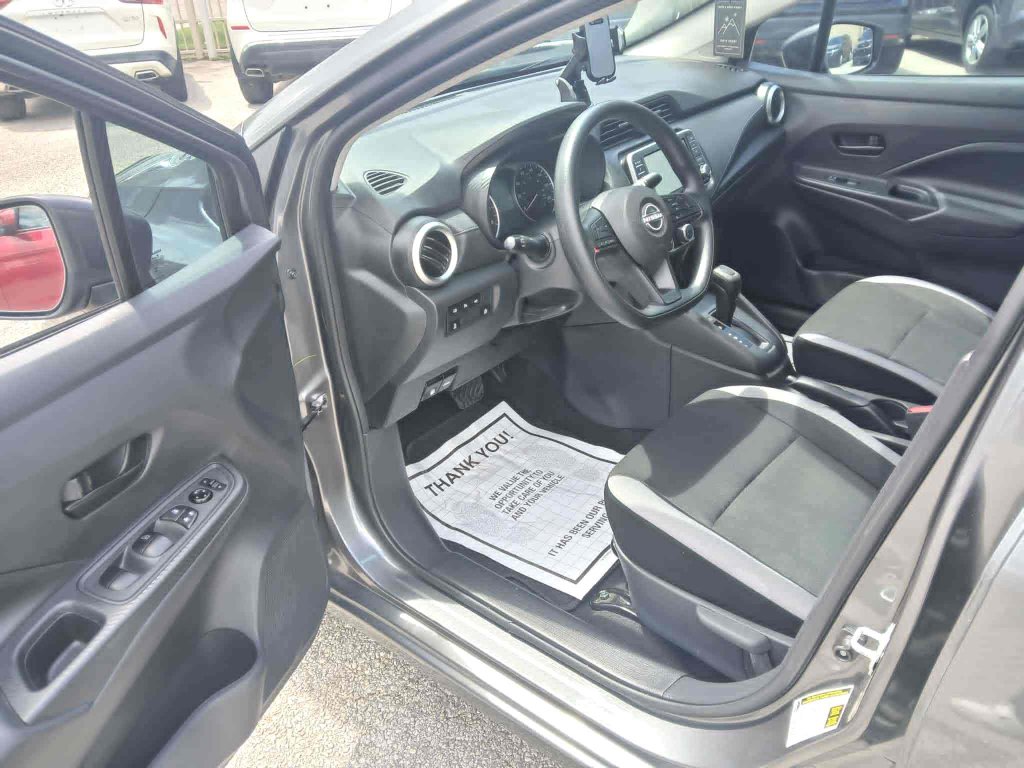 Used 2025 Nissan Versa S w/ Trunk Package FWD image 9