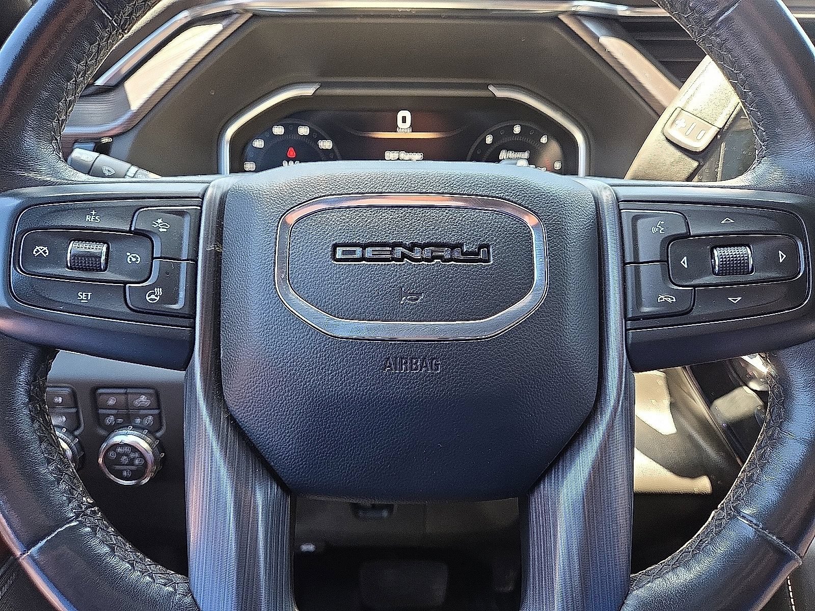 Used 2024 GMC Sierra 2500 Denali Ultimate AWD/4WD image 31