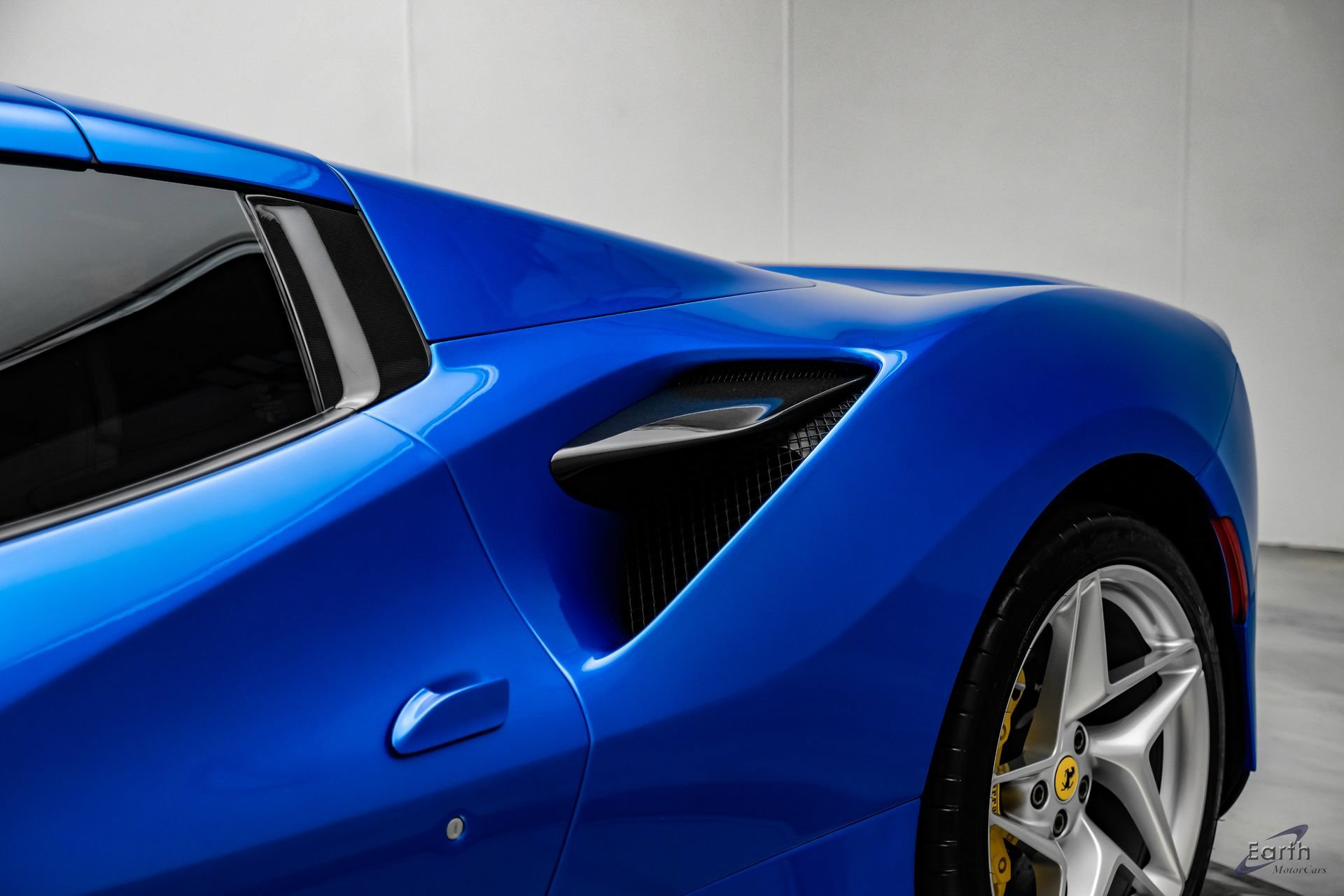 Used 2023 Ferrari F8 Tributo RWD image 44