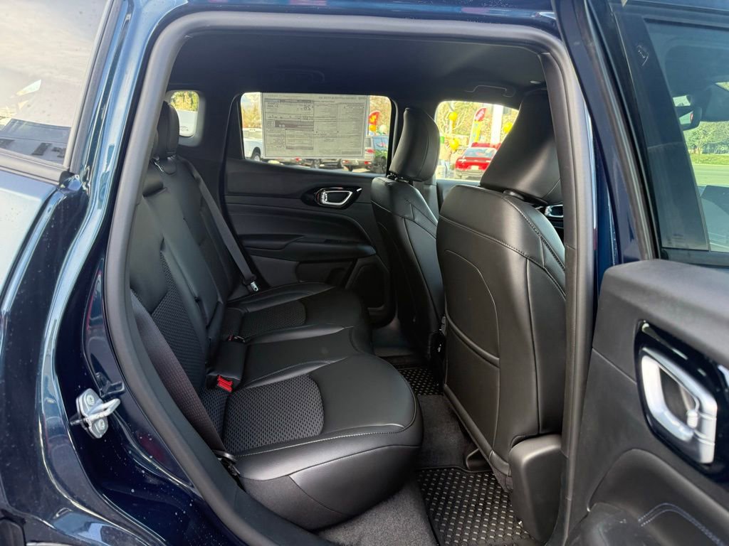 New 2026 Jeep Compass Latitude image 15