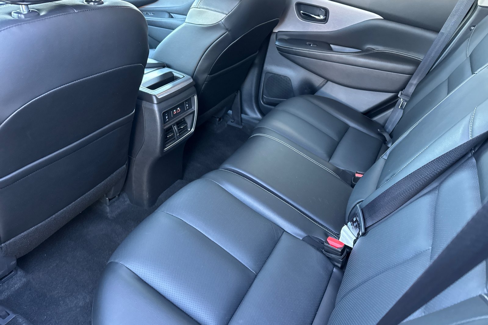 Used 2024 Nissan Murano SL AWD/4WD image 12