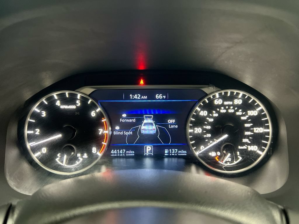 Used 2022 Nissan Altima 2.5 SR FWD image 12