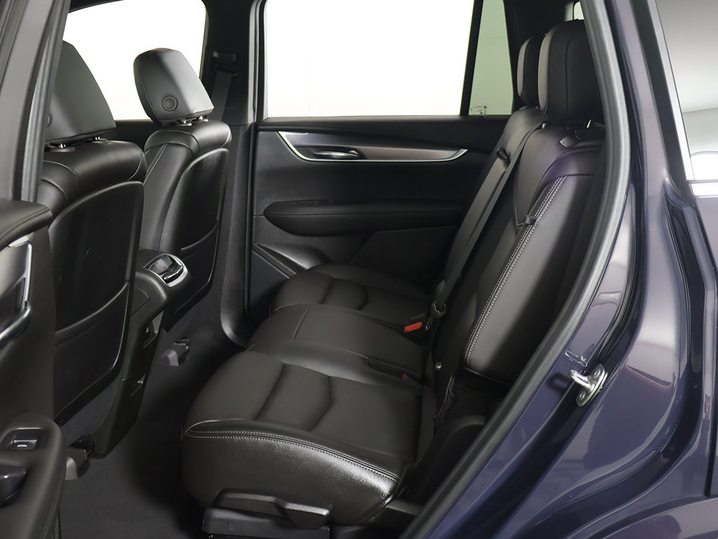 Used 2024 Cadillac XT6 Luxury w/ LPO, Floor Liner Package AWD/4WD image 31