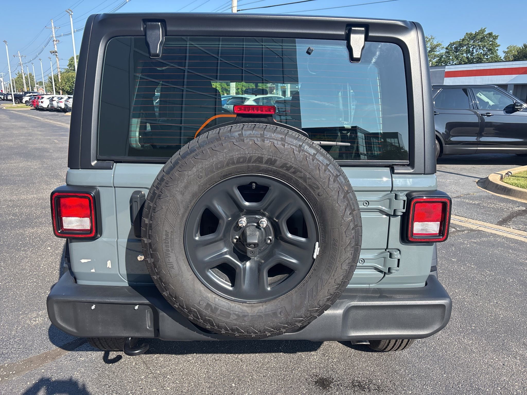 Used 2024 Jeep Wrangler Sport video 3