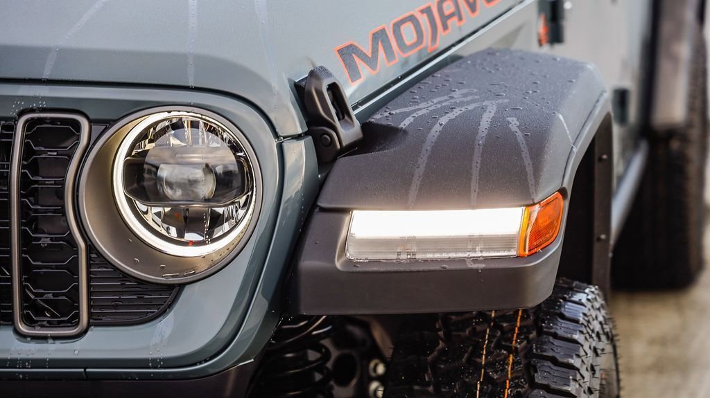 New 2026 Jeep Gladiator Mojave image 5