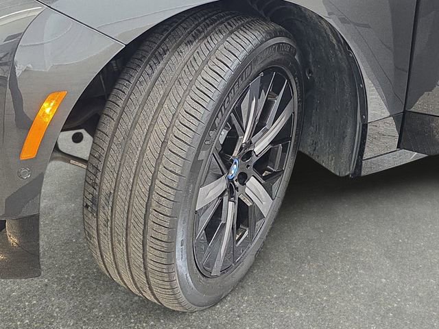 Certified 2025 BMW iX xDrive50 AWD/4WD image 29