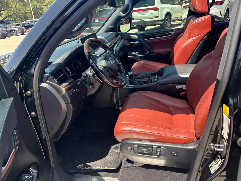 Used 2021 Lexus LX 570 4WD w/ Sport Package image 17