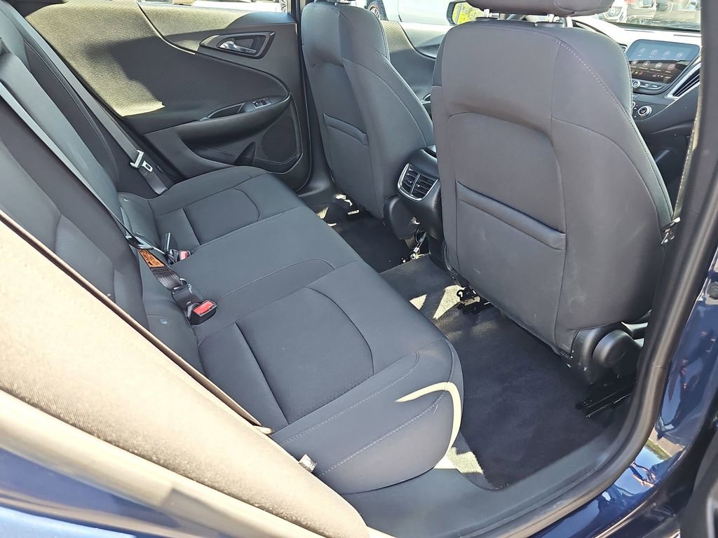 Used 2021 Chevrolet Malibu LT image 14