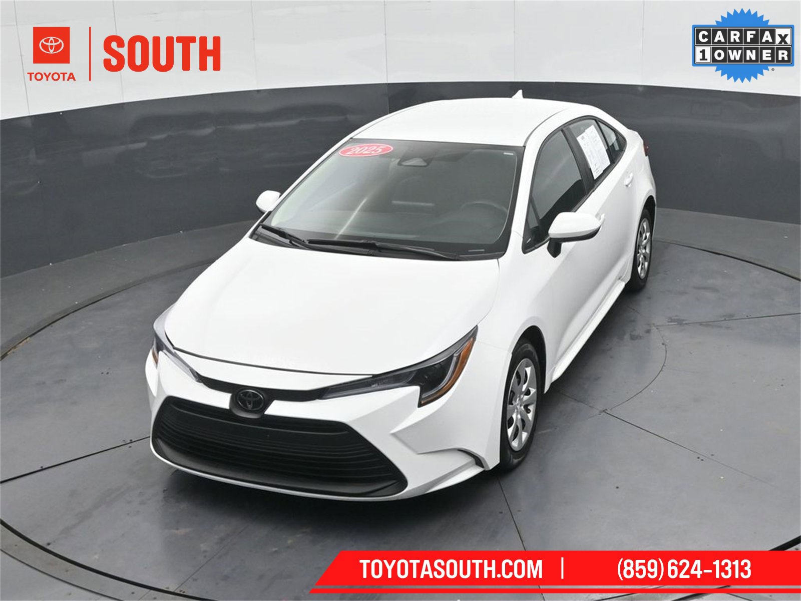 Used 2025 Toyota Corolla LE image 44