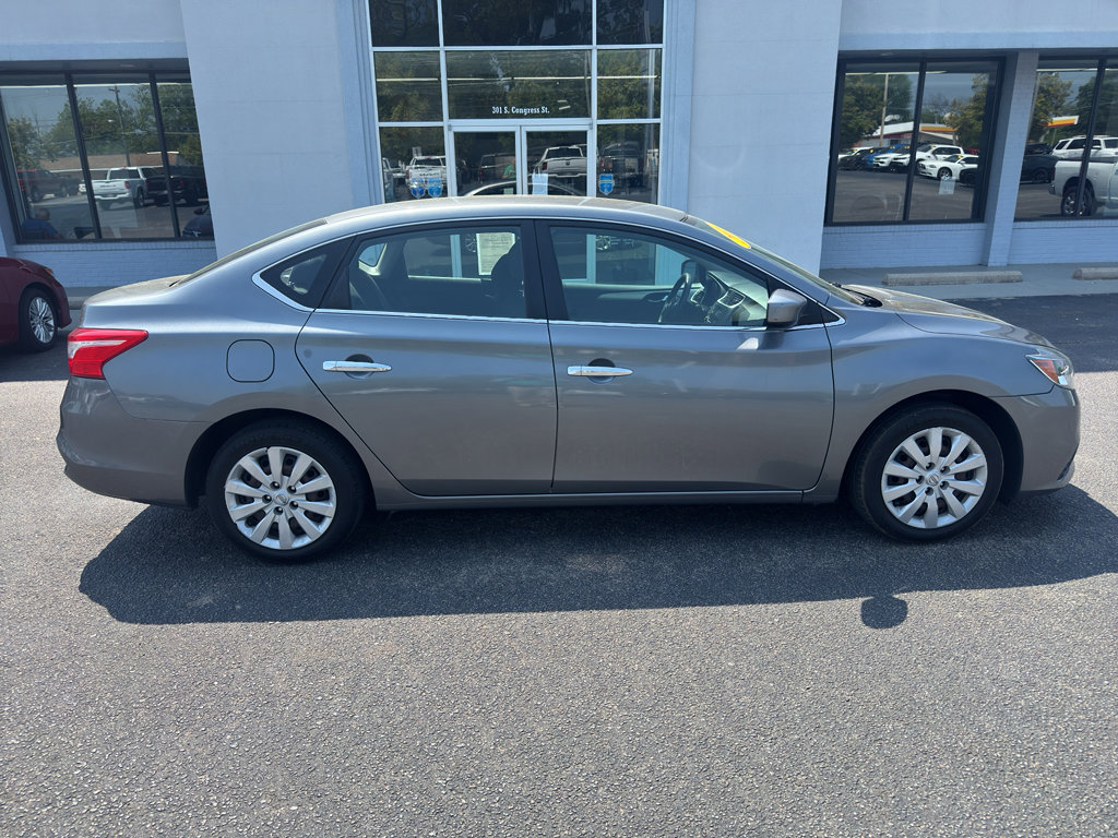 Used 2018 Nissan Sentra S FWD image 2