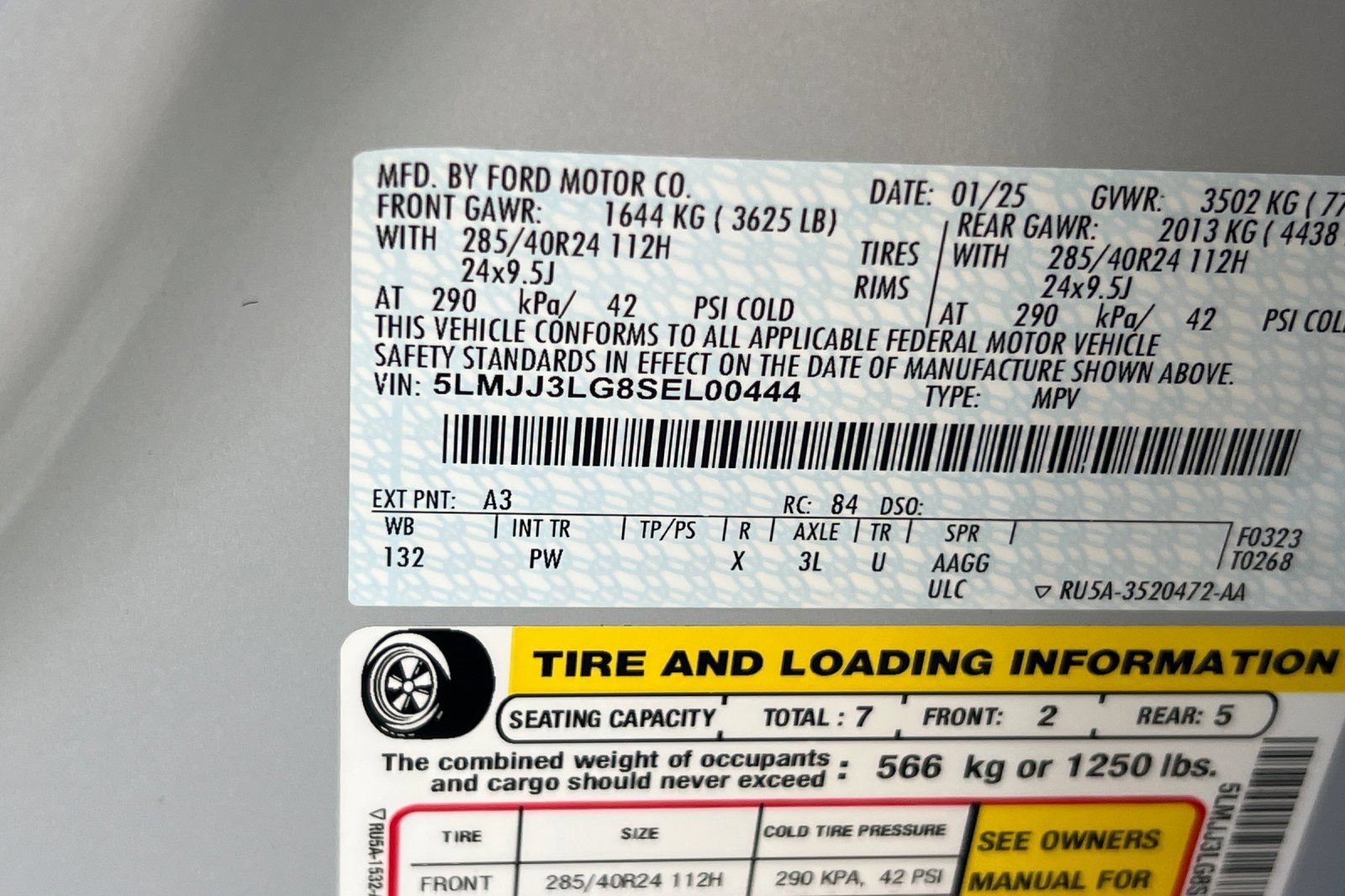 Certified 2025 Lincoln Navigator L Reserve AWD/4WD image 31
