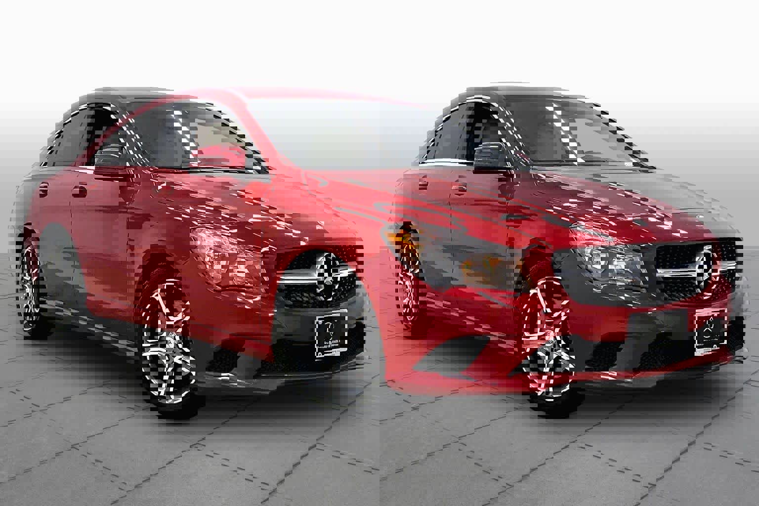 Used 2014 Mercedes-Benz CLA 250 image 2